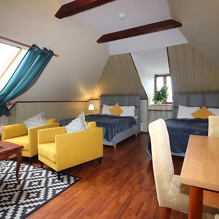 City Aparthotel