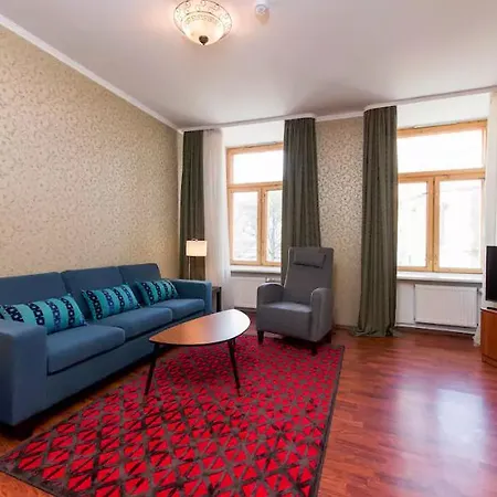 Aparthotel City 3*