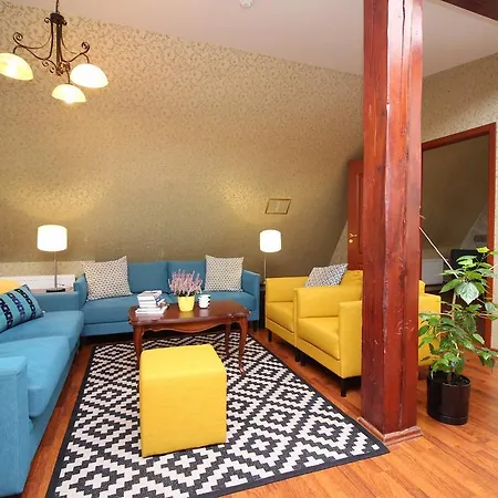 シティ レジデンス タリン