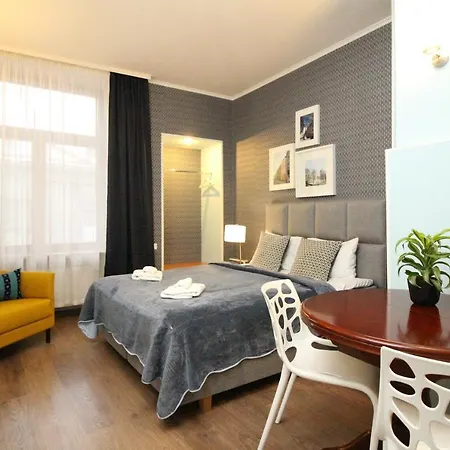 City Aparthotel